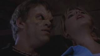 BTVS   1x01   Buffy fight HD