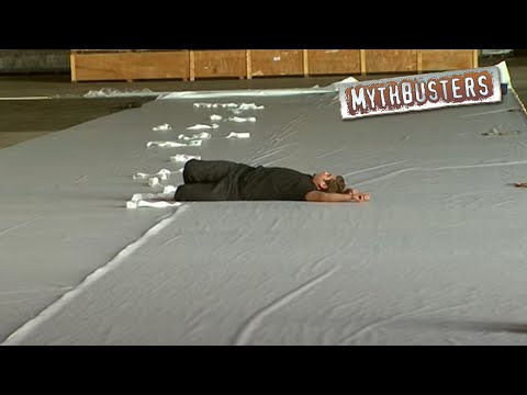Folding a Piece of Paper More Than Seven Times | MythBusters