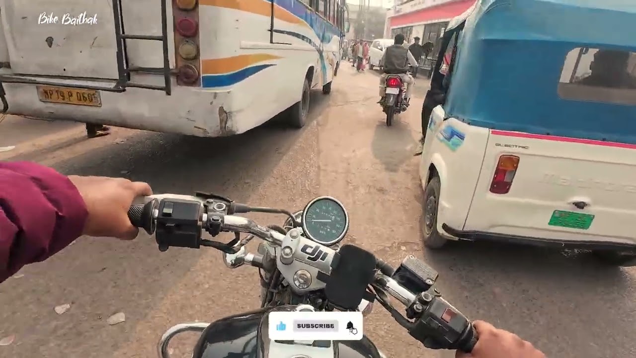City Ride with Helmet POV ( 42 )