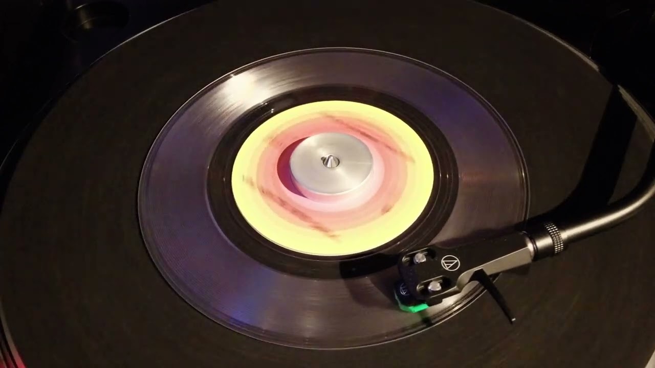 Young Gun Silver Fox - Whatcha gonna do for me Disc on clear 7