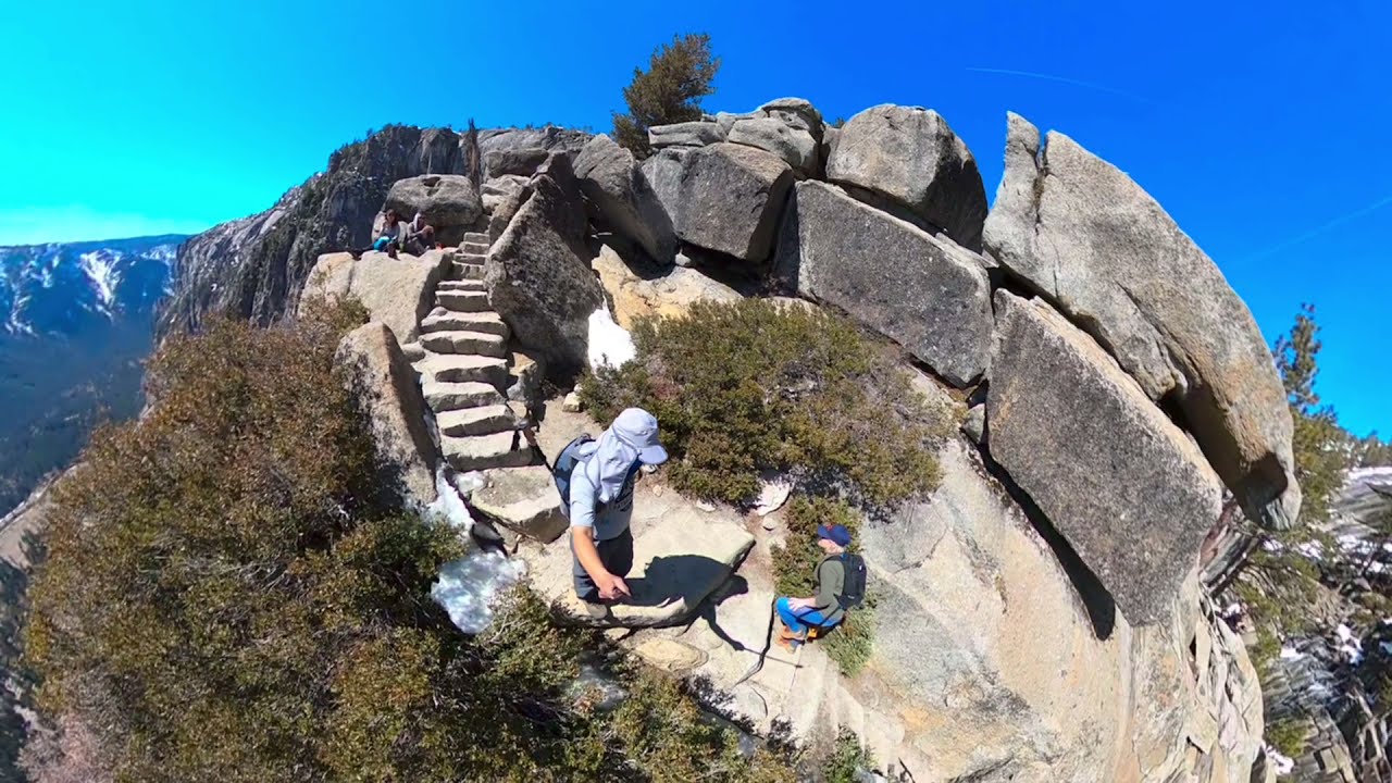 Upper Yosemite Falls Hike