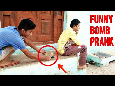 bomb-prank//bomb-prank-in-india//scare-prank//funny