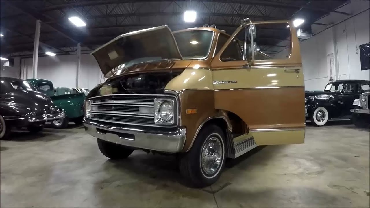 1977 Dodge B200 Sportsman - YouTube