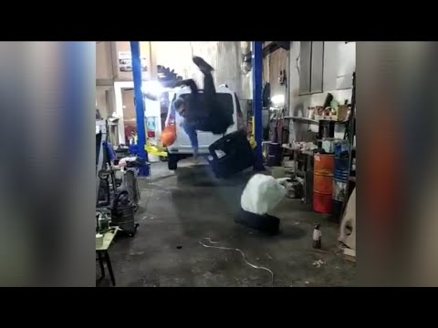 ВЗРЫВ ПОДУШКИ БЕЗОПАСНОСТИ (АirBag) / КАК ВЗРЫВАЕТСЯ ПОДУШКА БЕЗОПАСНОСТИ / ВЗРЫВ AIRBAG /