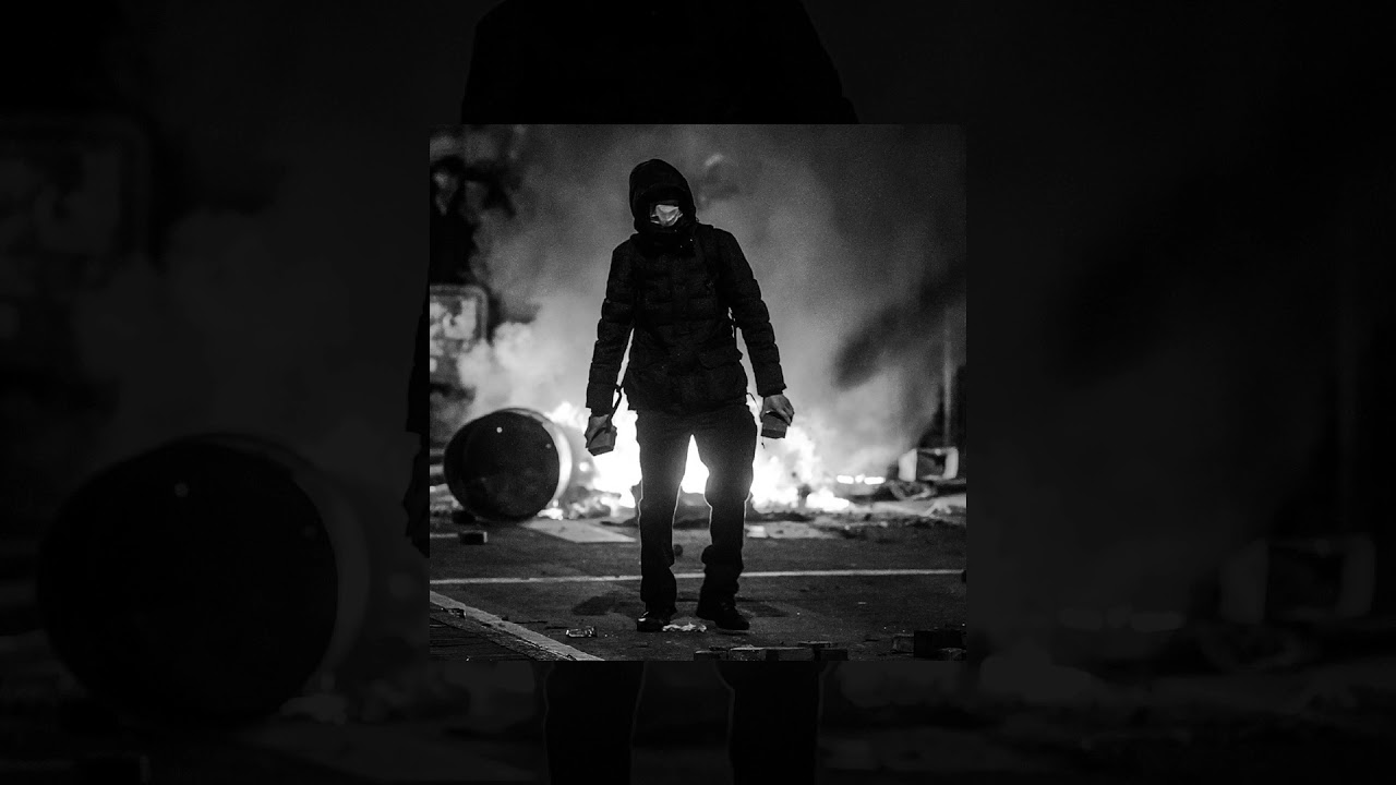 在 YouTube 上观看 T-Moe & Clearside - "War" (Official Audio) 在 YouTube 上观看 T-Moe & Clearside - "War" (Official Audio)