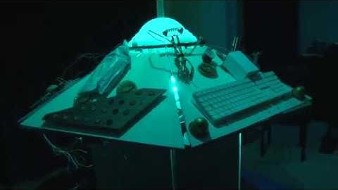 DOCTOR WHO - TARDIS CONSOLE BUILD (Turquoise light test.)