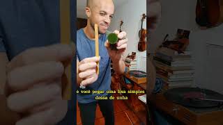 Truque simples Para passar breu no Arco do violino #violino #shorts #violin