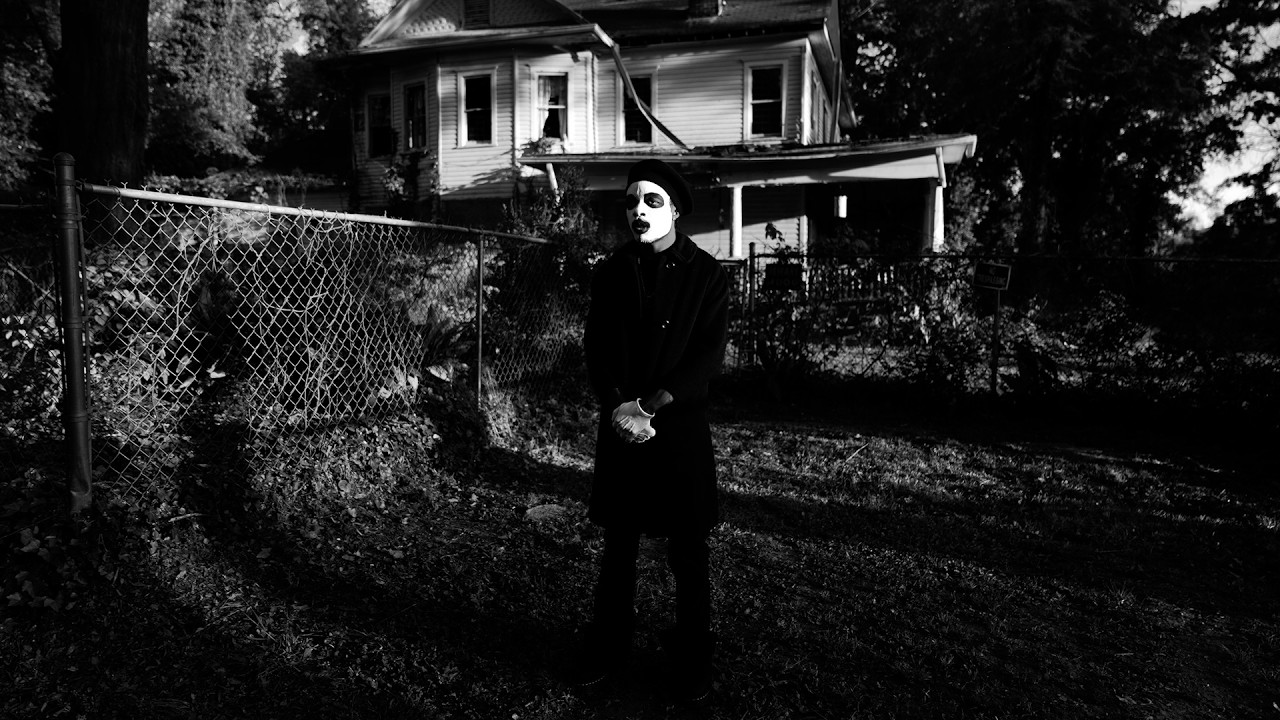 Tony Blame - Bad Influence (Official Video) auf YouTube ansehen Tony Blame - Bad Influence (Official Video) auf YouTube ansehen