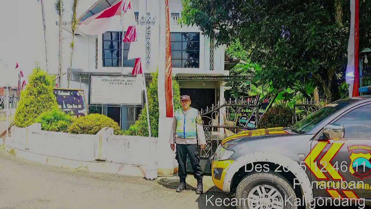Anggota Polsek Kaligondang melaksanakan patroli di GKJ Penaruban dlm rangka OLC 2025