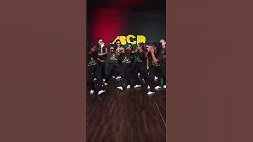 Thumbnail of Girls Version 😍 | Kala Chashma | The Quick Style | ABCD Dance Factory | Trending | #shorts
