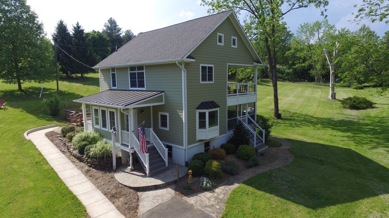 21113 Fox Hollow Road, Leesburg, VA 20175