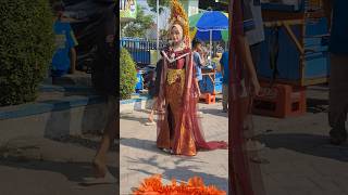 senyum tipis pasti manis deh kakakkuh maskot kedungrejo #karnaval #maskotkarnaval #carnival #parade