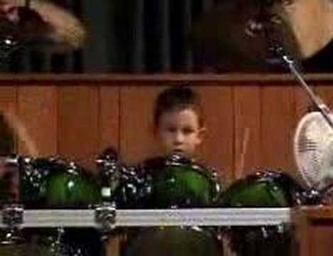 6 Year Old Bryce Raburn Drumming