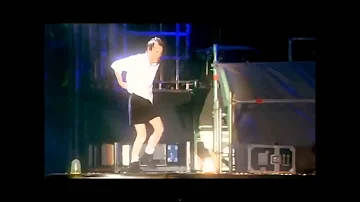 AC⚡DC: Stiff Upper Lip World Tour 2001 - Angus Young's Solo (FULL)