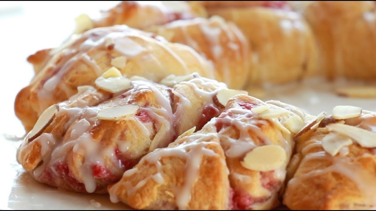 Tea Ring With Raspberry Cream Cheese Filling Youtube