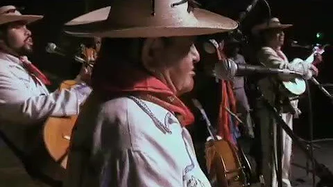 Los Cenzontles with Julian Gonzalez - La Iguana
