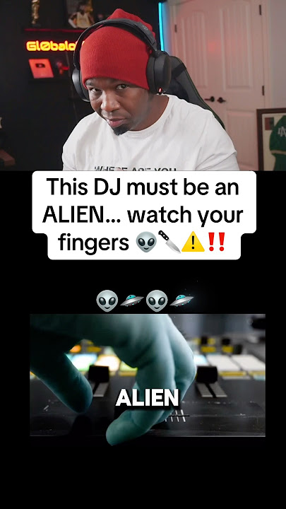 This DJ must be an ALIEN… watch your fingers 👽🔪⚠️‼️