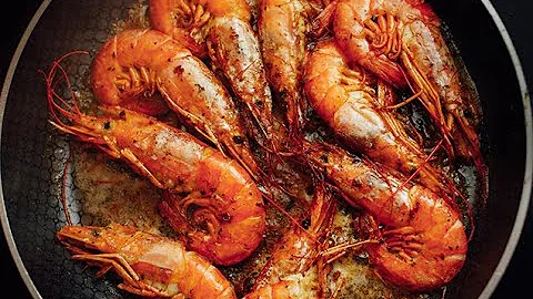 ЖАРЕНЫЕ КРЕВЕТКИ с потрясающим вкусом! Как приготовить жареные РАКИ