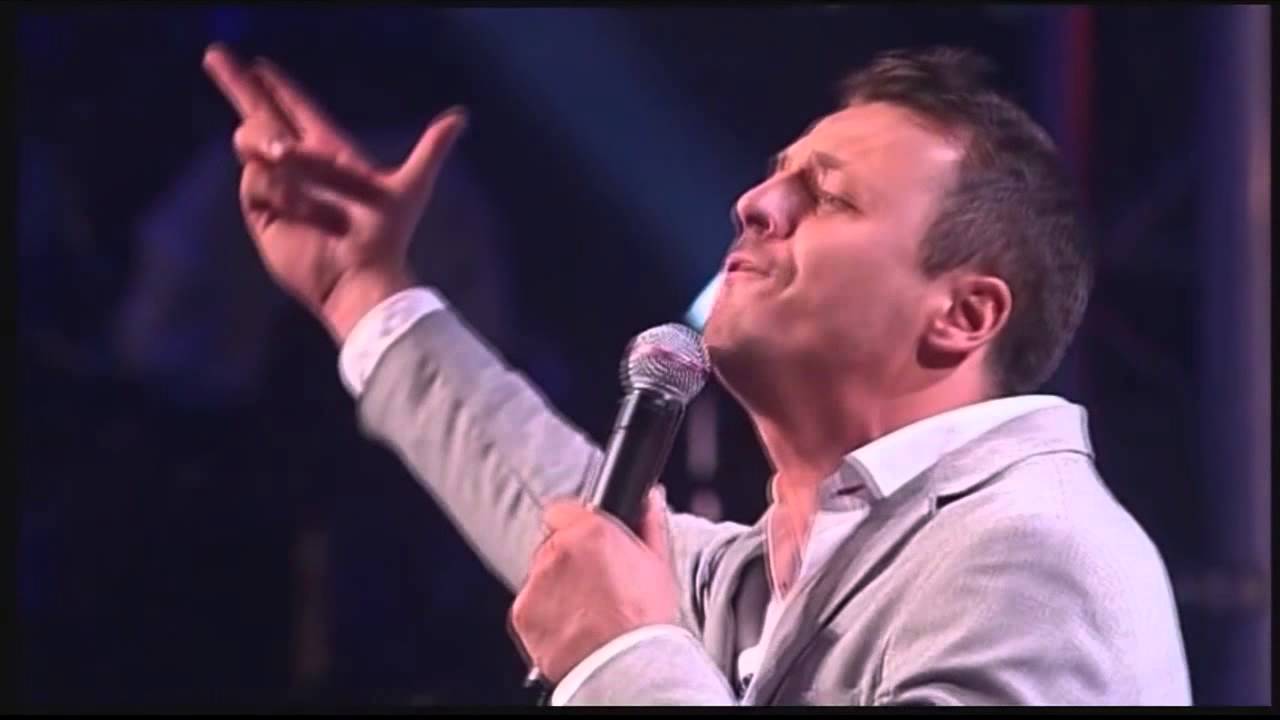 Red-Daniel Merriweather cover by Daniel Kajmakovski