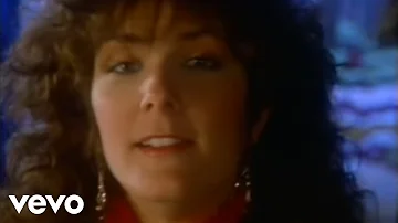 Kathy Mattea - Eighteen Wheels And A Dozen Roses (Official Video)