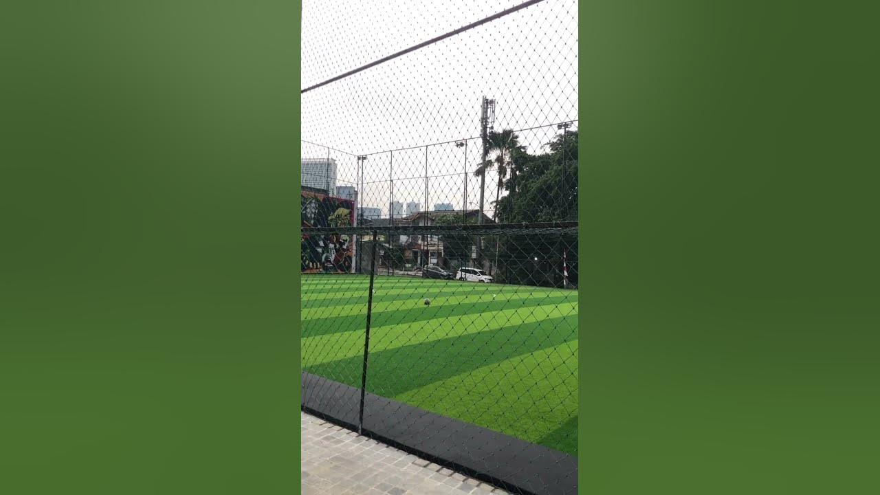 Lapangan Mini Soccer SR32 Sudirman Kuningan Jakarta Selatan. Patokan