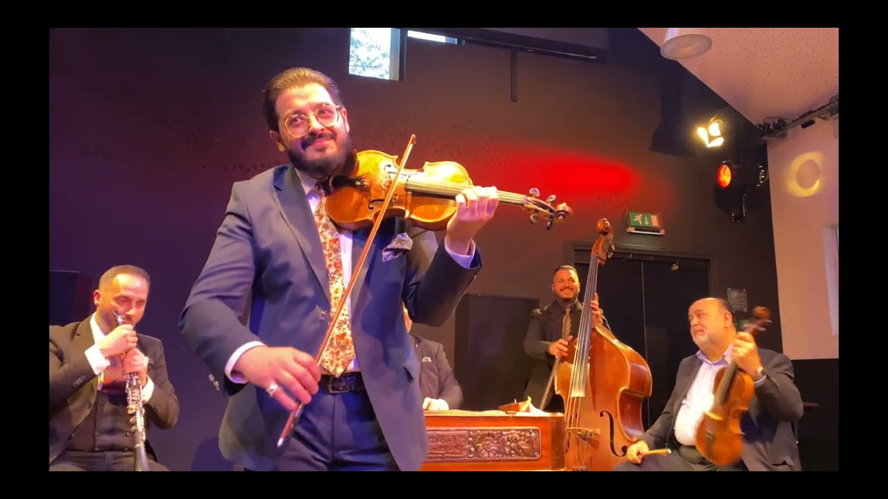 Lajos Sárközy - Hullámzó Balaton Tetején - Szép A Rózsám, Nincs Hibája