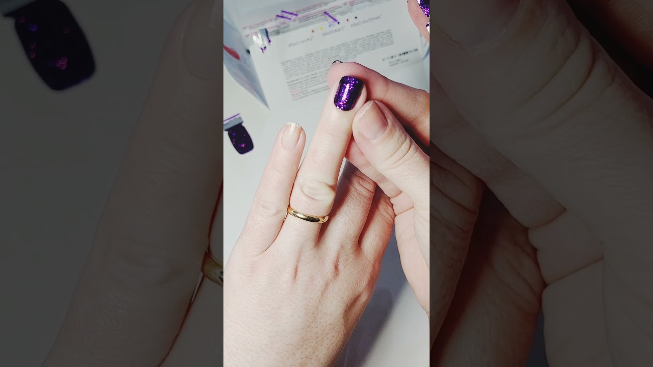 Applying Color Street to 2 nails with 1 strip.  