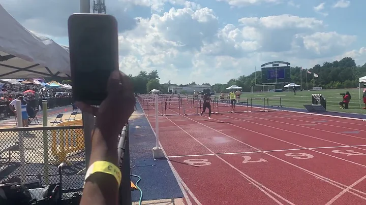Domenion jacobs 400 meter hurdle Reginalds 2022