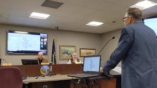 Architect Al Rapacz shares temporary jail design with Yellowstone County Commission