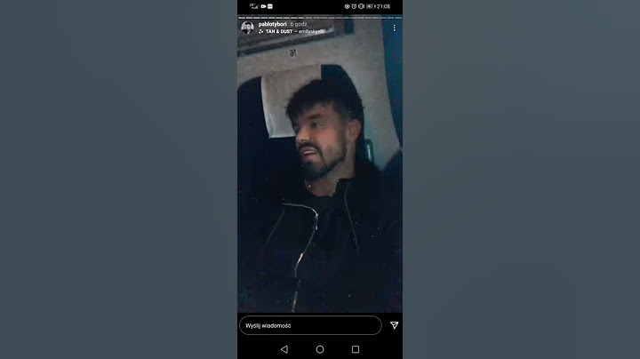 Paweł Tyburski chamski dla kobiety w przedziale, popisuje się na instagramie