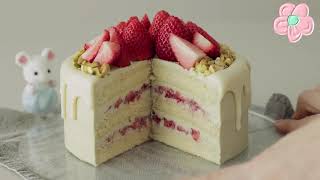 The super popular divine combo lately! Strawberry and Pistachio Cake