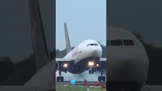 AIRBUS A310 Landing