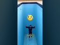 どんどん深くなる謎のプール！ 🏊‍♂️😱