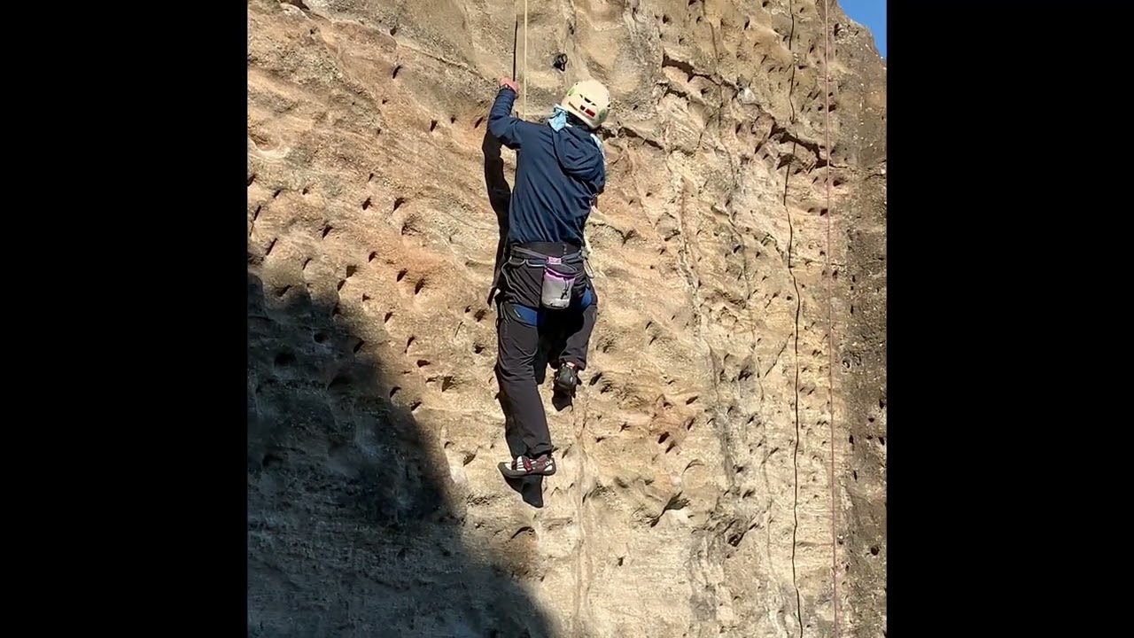 鷹取山・天の川5.11-を登る