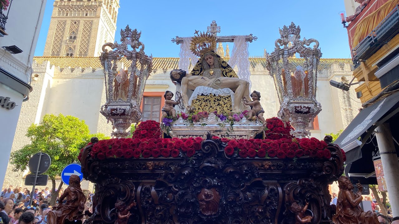 [4K] Hermandad de los Servitas por la Cuesta del Bacalao Sevilla 2022