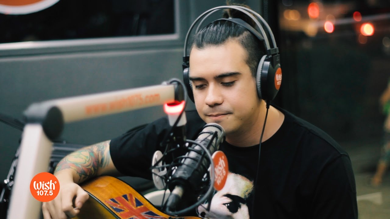 Jason Fernandez covers Ang Huling El Bimbo Eraserheads LIVE on Wish 1075 Bus