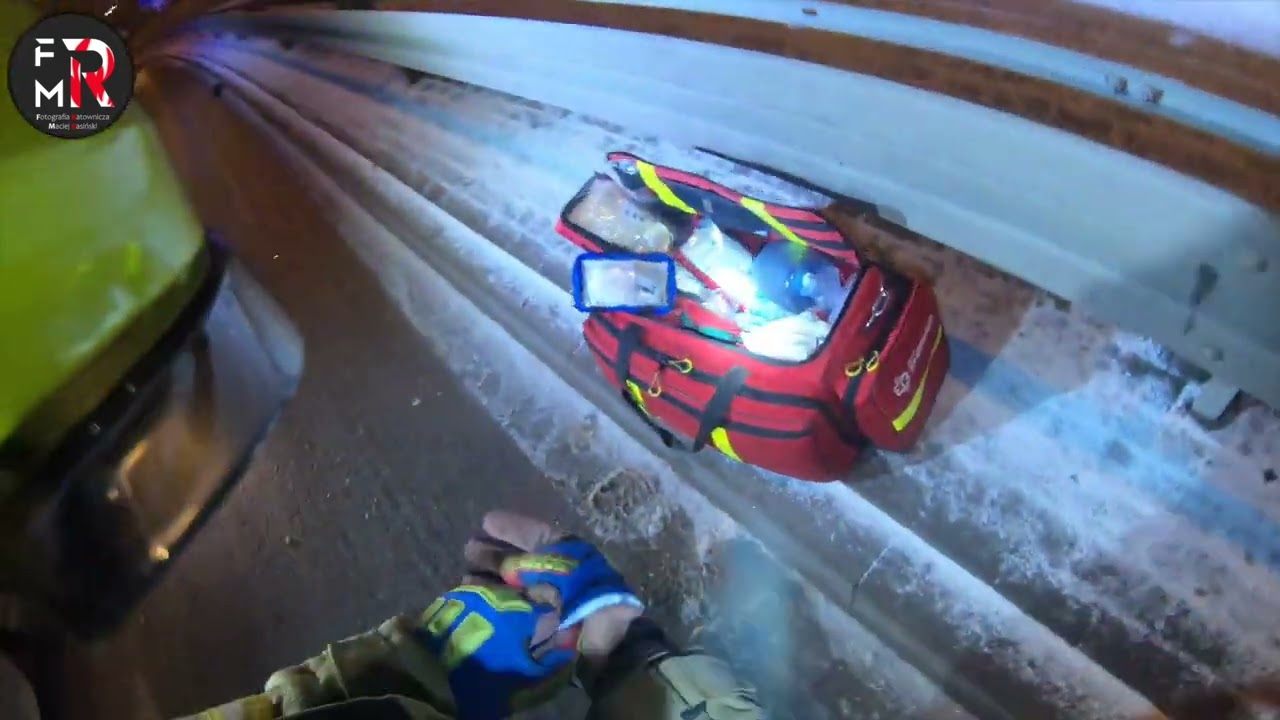 Wypadek czterech pojazdów w tym jednego ciężarowego, jedna osoba poszkodowana.