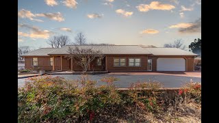 Spacious Home in Thayer Missouri | 301 Nettleton Avenue