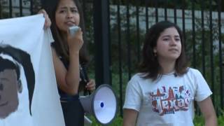 Gov. Abbott signs 'sanctuary city' bill into law