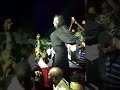 تغريد العشرة