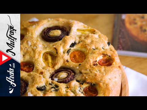 Video: Domates, Zeytin Ve Biberiye Ile Yağsız Ekmek