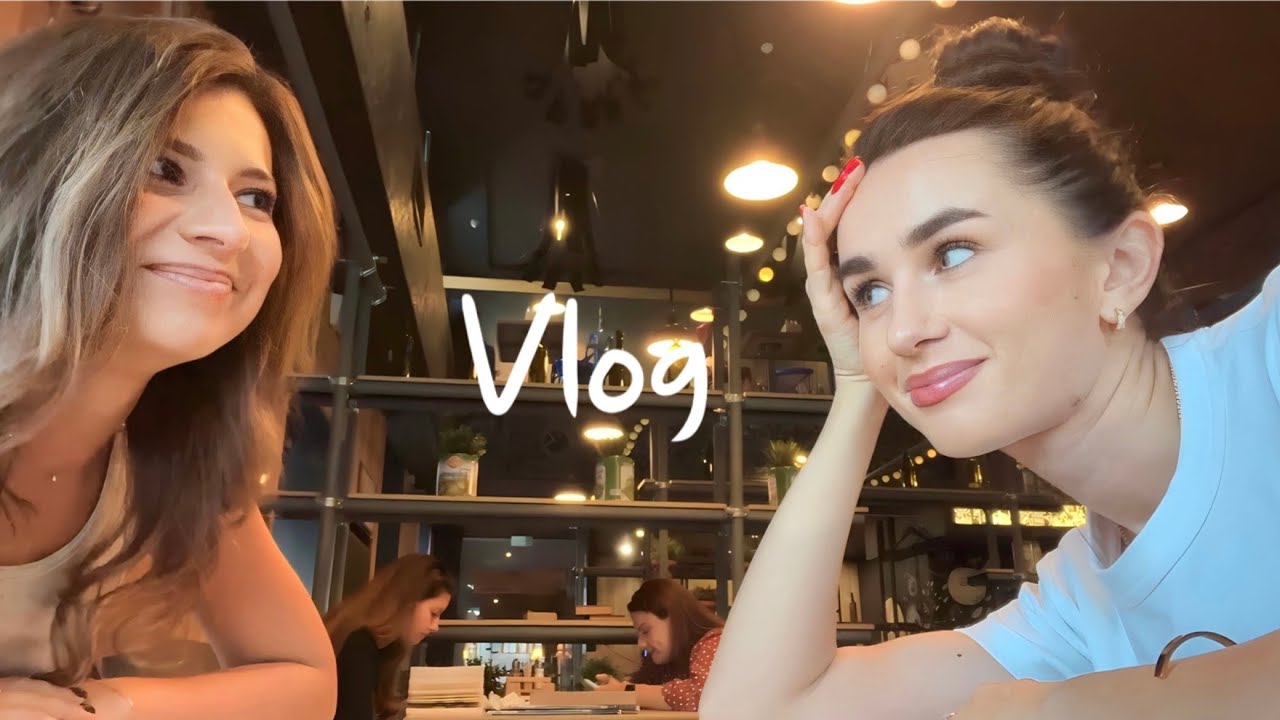 костюм с кроссовками