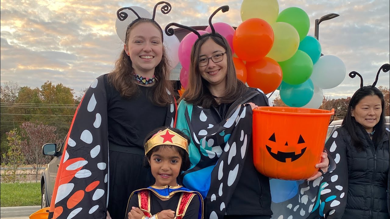 halloween-at-school-waxpool-elementary-school-halloween-parade-va
