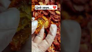 Неймовірні чіпси з томатів, це любов всіх хто у нас їх спробує) #смачно  #shorts #хруст #їжа #купити
