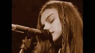 Miniatura de vídeo de "Mazzy Star - Bridge School Festival, USA, 02/10/1994"