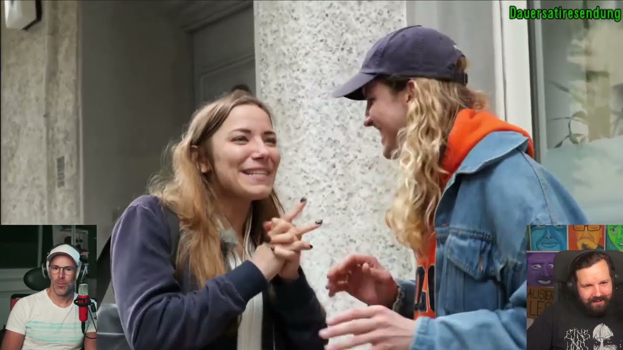 Caro vom Y-Kollektiv telefoniert ins Jenseits