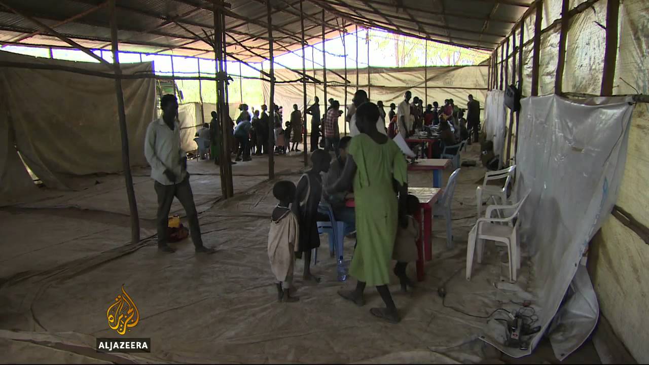 أطفال لاجئون من جنوب السودان يسعون للحصول على التعليم