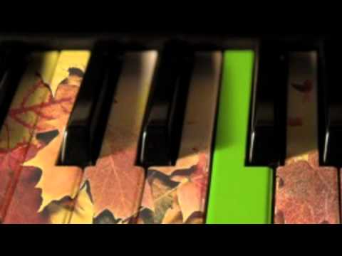 Осінь осінь по землі крокує