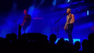 Queens of the Stone Age - Auto Pilot (Michael Shuman on vocals) Hobart 2024