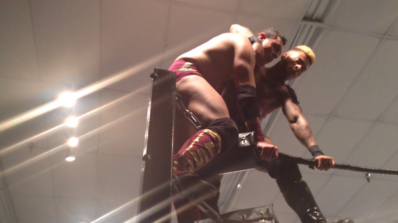 EXCLUSIVE ROH SHOWCASE MATCH AT MCW PRO!